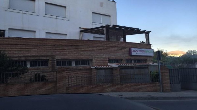 Local comercial de 758m² en calle Del Rio Genil, Cenes De La Vega, Granada