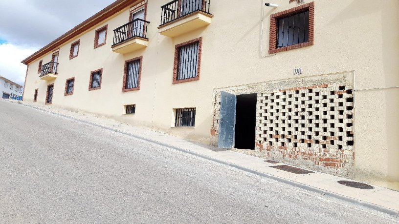 Local comercial de 227m² en calle Salto Del Caballo 1, Alhama De Granada, Granada