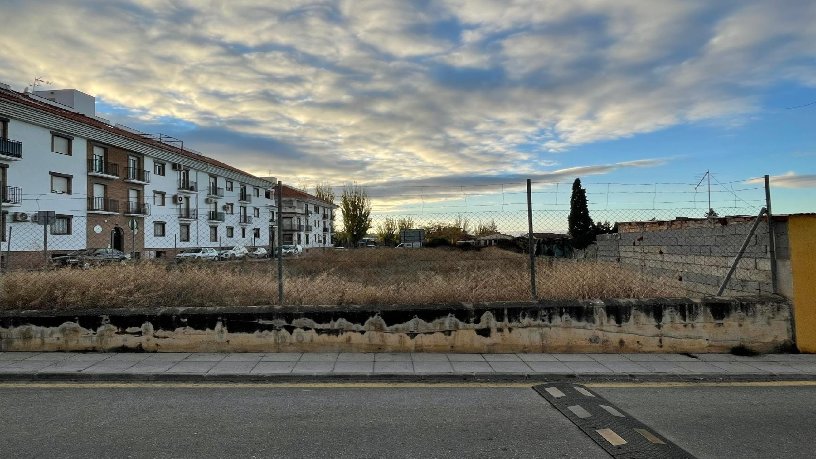 Suelo urbanizable de 1359m² en calle Echegaray, Ogíjares, Granada