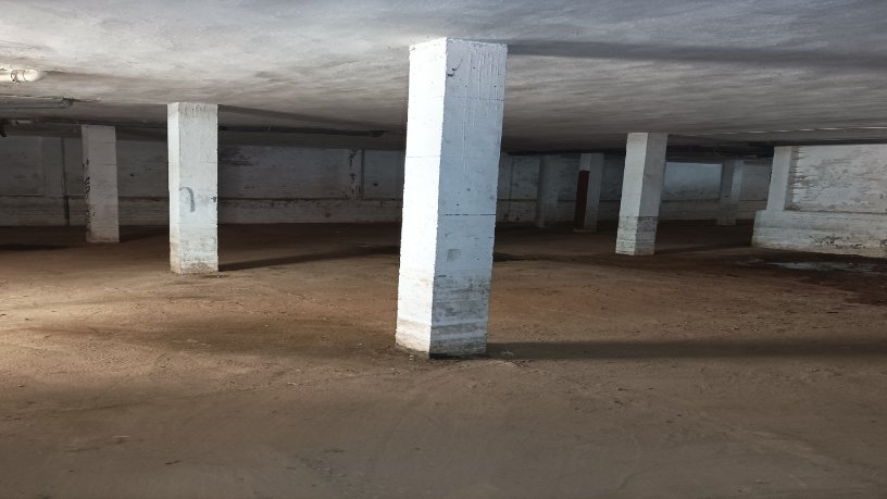 Local comercial de 740m² en urbanización Huerta Vicario, Calle Niebla, Lepe, Huelva