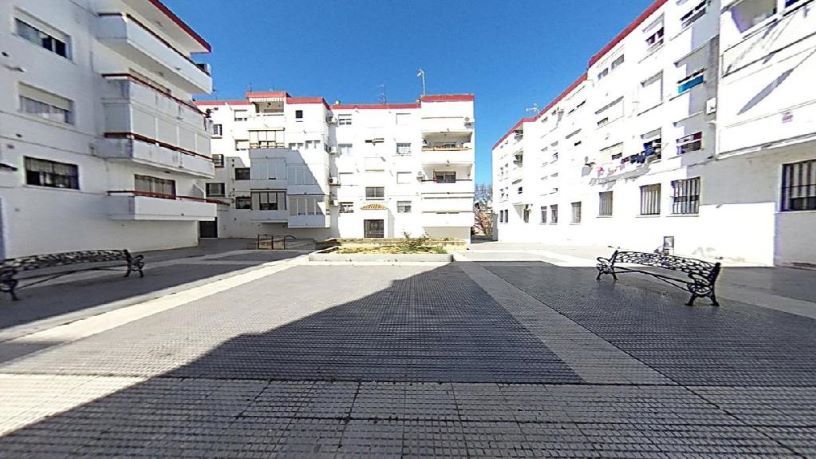 Flat on square Santa Teresa De Jesus, Huelva