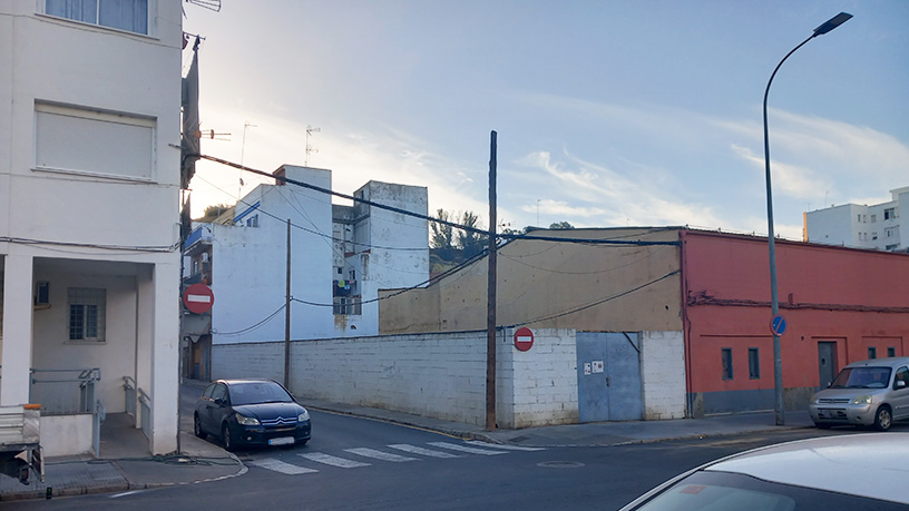 Terrain urbain de 1089m² dans rue Zalamea La Real, Huelva