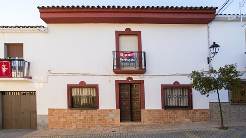 Adosado de 256m² en calle Buenavista, Lahiguera, Jaén