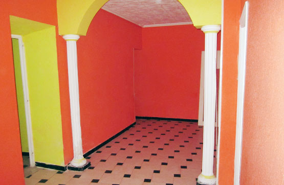 76m² Flat on street Las Palmas, Jaén