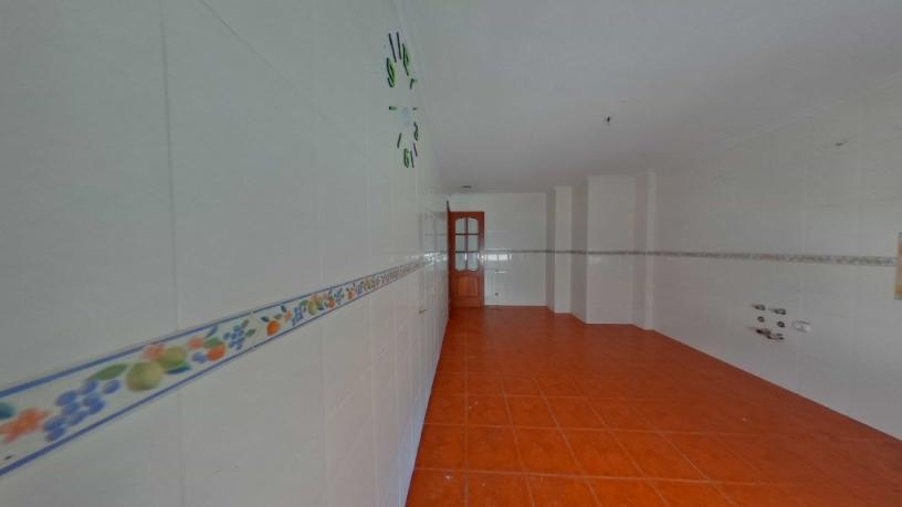 Piso de 114m² en calle Martinez Montañes, Linares, Jaén