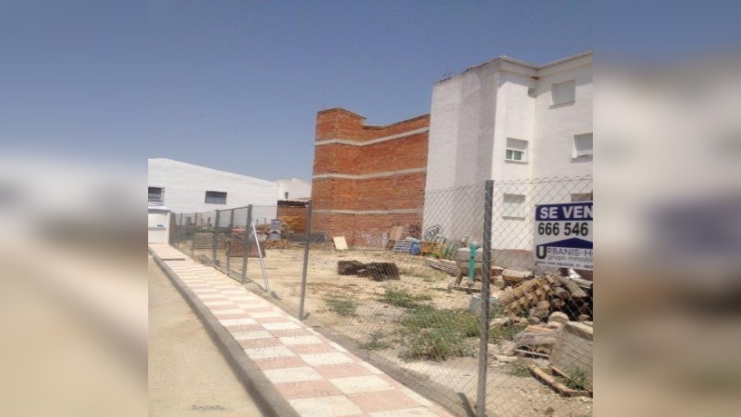 Terrain urbain de 273m² dans rue El Campillo, Villares (Los), Jaén