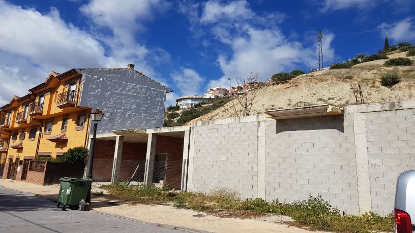 Chalet de 189m² en urbanización Los Pinos I Fase (Jardines De La Yuca), Guardia De Jaén (La), Jaén