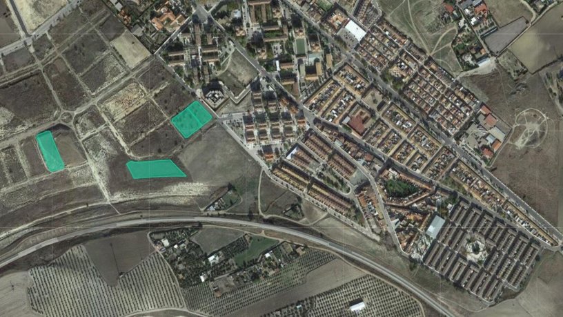 Terrain aménageable de 12962m² dans rue Npr7, Linares, Jaén
