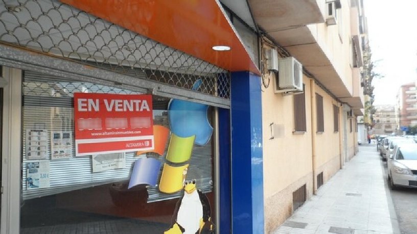 Locaux commerciaux de 365m² dans rue Pintor Rosales, Linares, Jaén