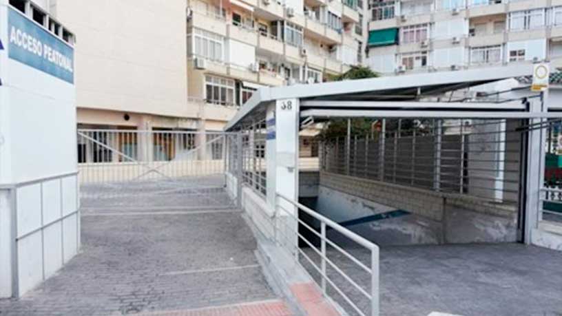 Plaza de garaje en calle Campillos, Torremolinos