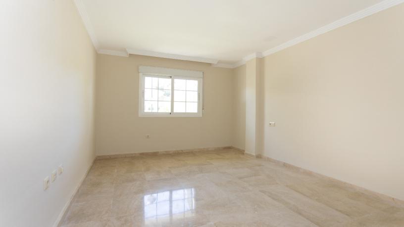 149m² Flat on avenue La Alcudia, Marbella, Málaga