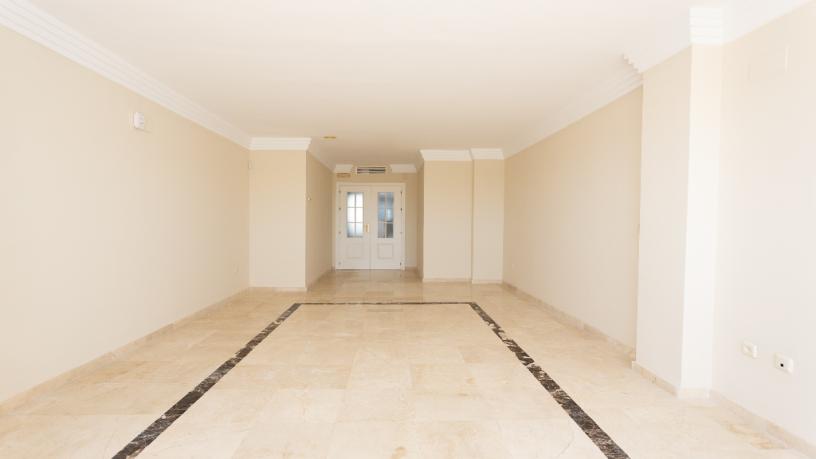 Appartement de 111m² dans avenue La Alcudia, Marbella, Málaga