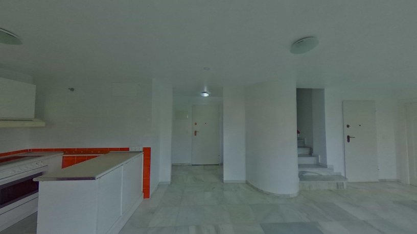 Piso de 96m² en urbanización Cortijos Altos, Paraje Sabinillas, Manilva, Málaga