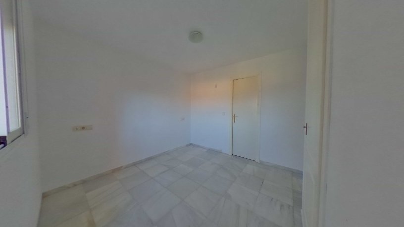 Piso de 75m² en urbanización Cortijos Altos, Paraje Sabinillas, Manilva, Málaga