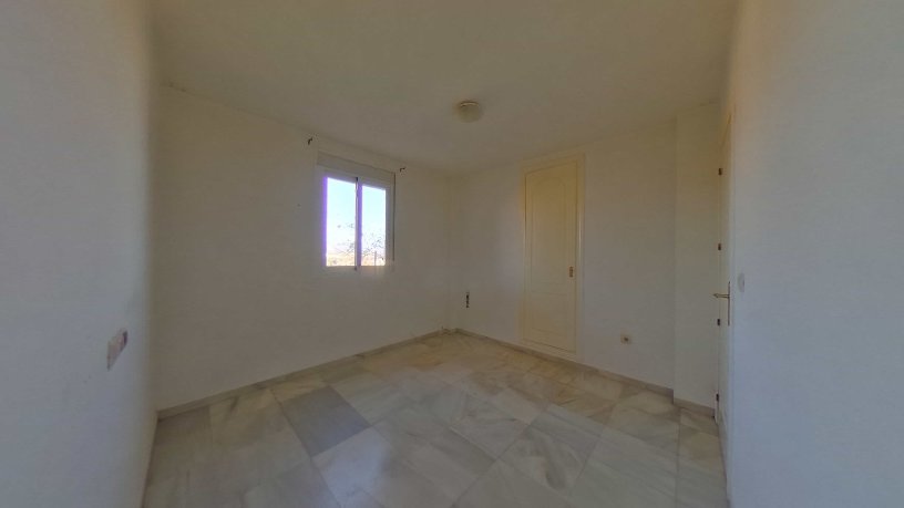 Piso de 75m² en urbanización Cortijos Altos, Paraje Sabinillas, Manilva, Málaga