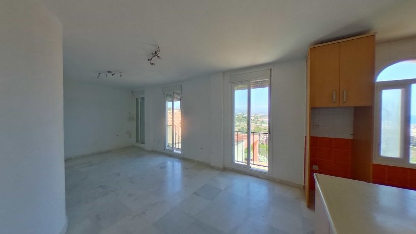 Piso de 92m² en urbanización Cortijos Altos, Paraje Sabinillas, Manilva, Málaga