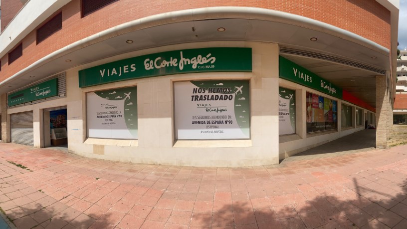 Local comercial en avenida Puerta Del Mar, Estepona, Málaga