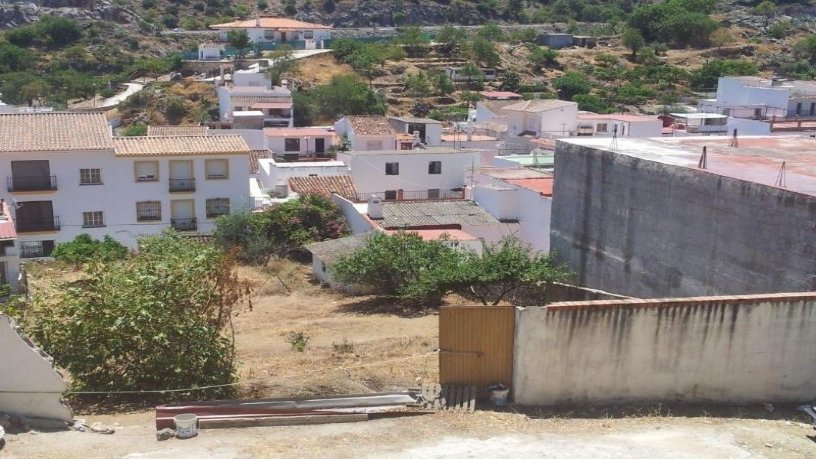 Terrain urbain de 717m² dans rue Altillo, Monda, Málaga