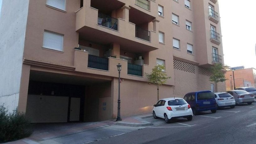 Plaza de garaje de 8m² en calle Miguel De Maria Luque, Estepona, Málaga