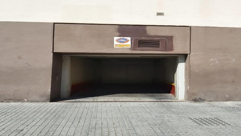 Plaza de garaje de 34m² en calle Cl Ollerias, Málaga