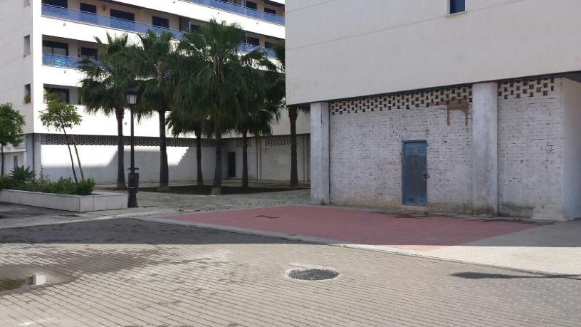 Locaux/Bureau de 1833m² dans rue Frasquito Gil, Estepona, Málaga