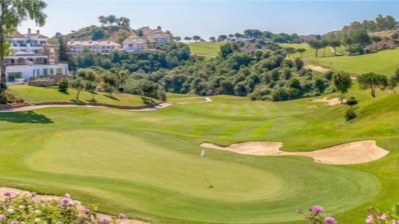 Terrain urbain de 4021m² dans urbanisation La Cala Golf, Mijas, Málaga