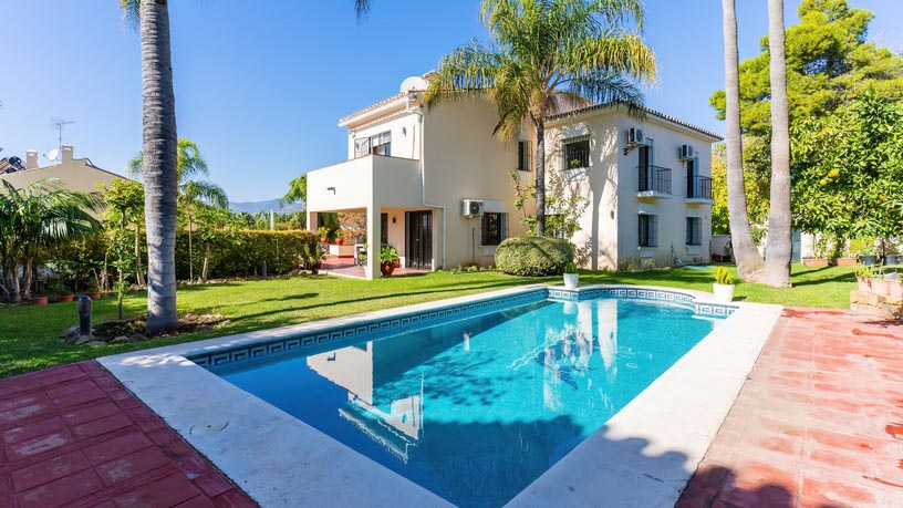 Maison de 348m² dans rue Eduardo Evangelista, Marbella, Málaga