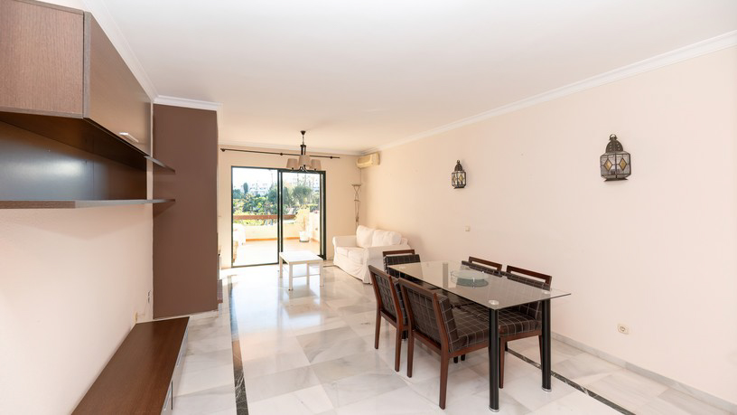 Piso de 102m² en calle Oregano, Estepona, Málaga