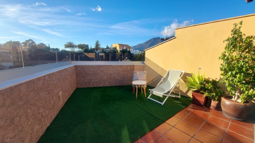 192m² Flat on street Gustavo Adolfo Bécquer, Estepona, Málaga