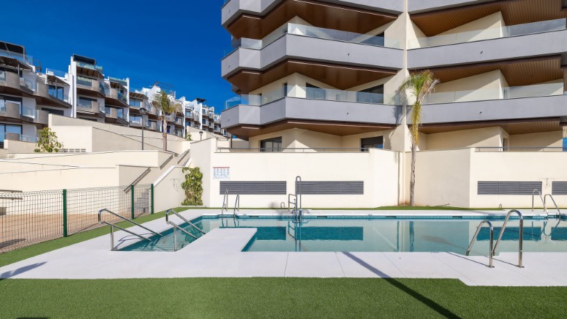 Piso de 110m² en tipovia.otros Residencial Marinsa Beach El Morche, Torrox, Málaga