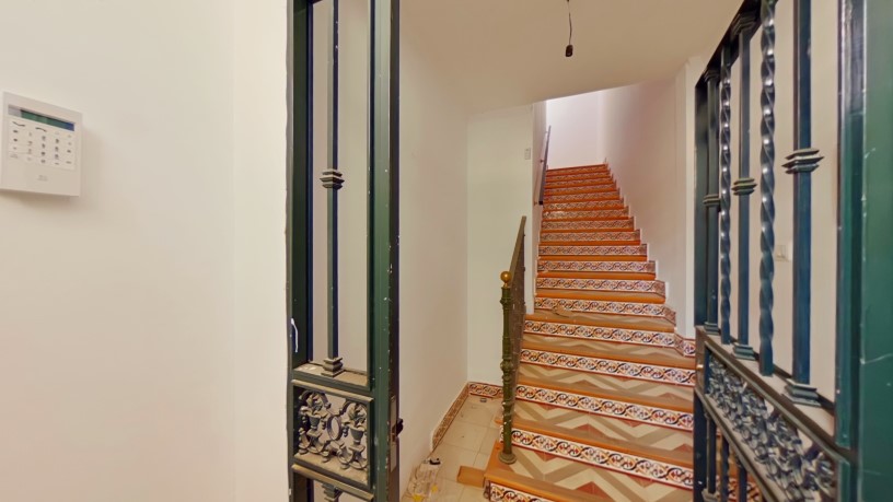 Casa de 285m² en calle Tixe, Dos Hermanas, Sevilla