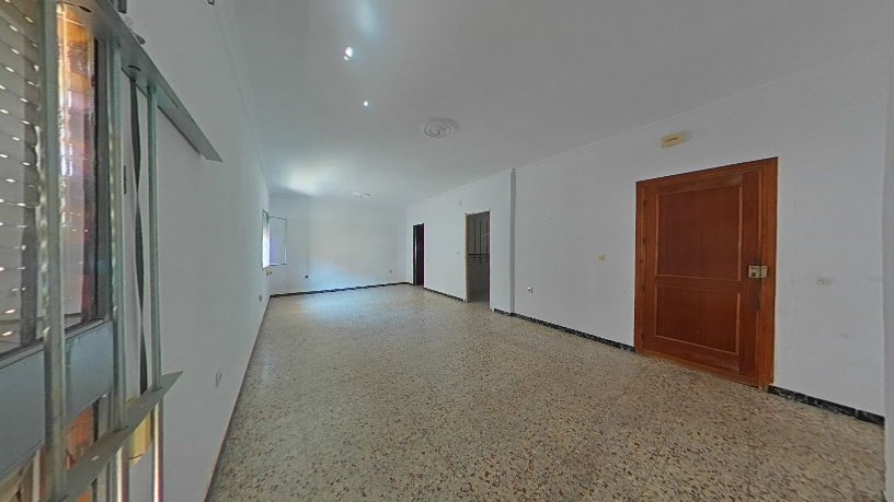 288m² House on street Sinceridad, Sevilla