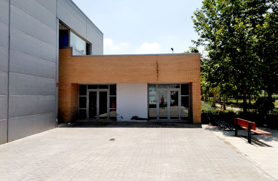 Local comercial de 195m² en calle Cerrajero, Carmona, Sevilla