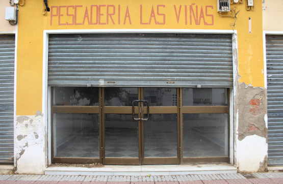 Local comercial de 41m² en pol. ind. Las Viñas, Calle Alfa, Lora Del Río, Sevilla