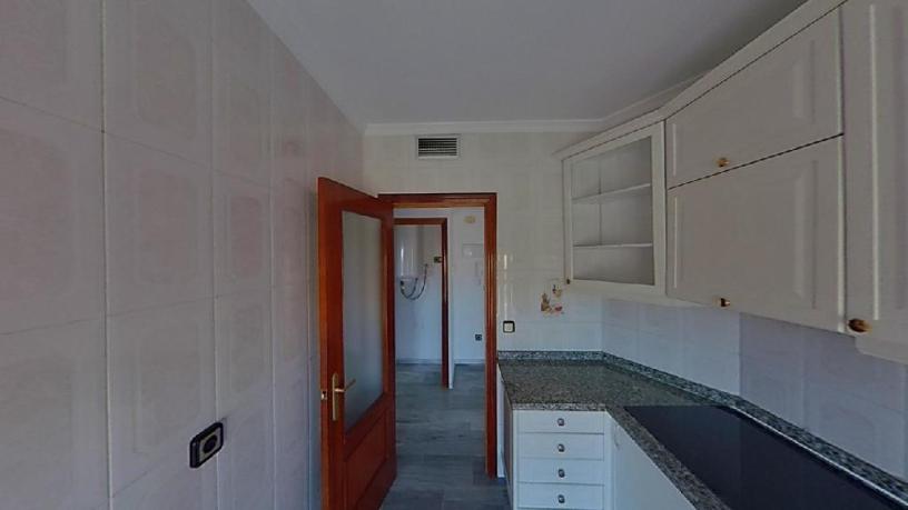 Piso de 79m² en avenida Constitucion, Alcalá De Guadaíra, Sevilla