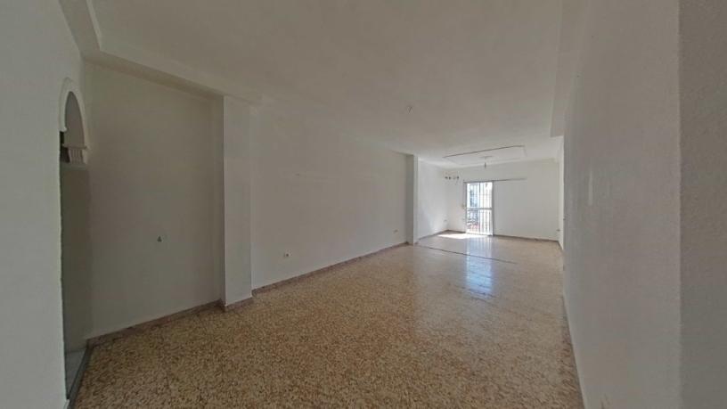 Piso de 60m² en calle Vasco De Gama, Sevilla