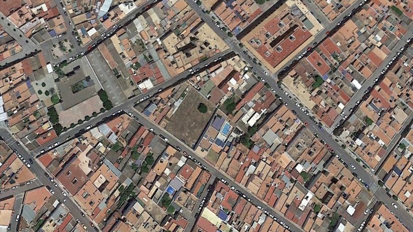 Suelo urbano de 375m² en calle San Fernando, Dos Hermanas, Sevilla