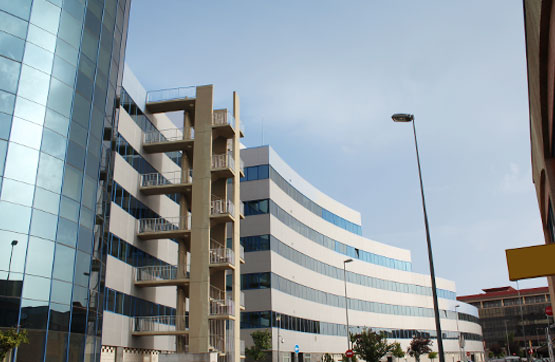 Plaza de garaje de 1535m² en calle Biologia, Sevilla