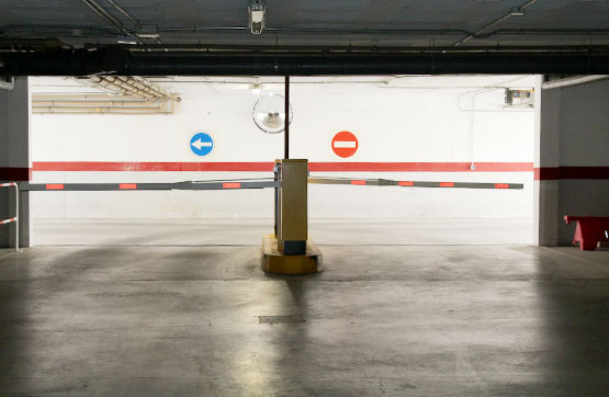 Parking space on avenue Via Apia, Sevilla