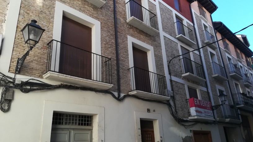 Suelo urbano de 766m² en calle Lanuza 12 Y 14 Y Travesia El Espino 9, Huesca