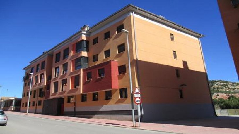 Plaza de garaje de 13m² en calle Monotes 10, Teruel