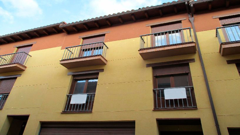 Local comercial de 69m² en calle Doctor Gomez Ferrer, Mora De Rubielos, Teruel