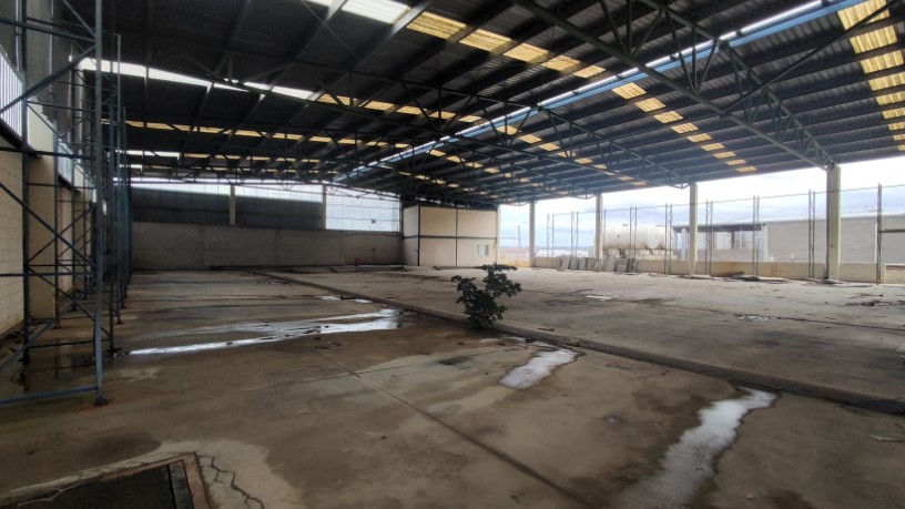 Nave industrial de 1354m² en calle Alemania, P.i. El Campillo, Zuera, Zaragoza