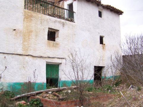 Adosado de 85m² en calle Cuevas, Terrer, Zaragoza