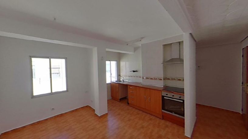 Appartement de 45m² dans rue Escultor Benlliure, Zaragoza