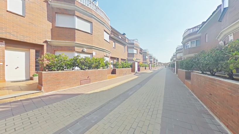 261m² Townhouse on road Valencia, Cuarte De Huerva, Zaragoza