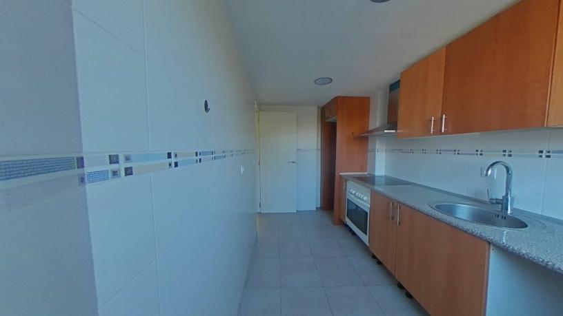 Piso de 82m² en calle Valle De Oza, Zaragoza