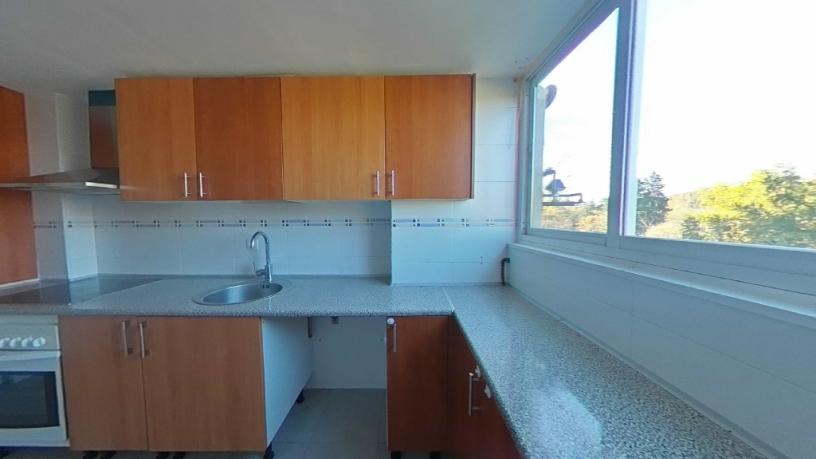 82m² Flat on street Valle De Oza, Zaragoza