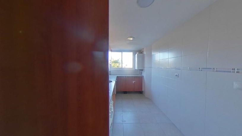 82m² Flat on street Valle De Oza, Zaragoza