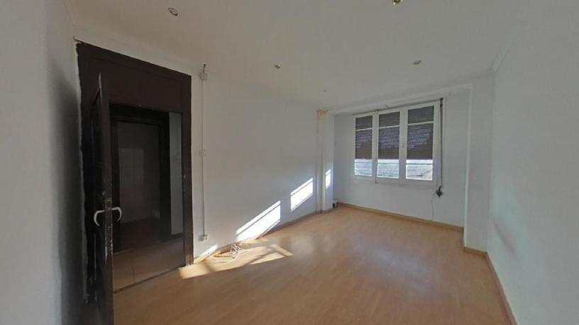 87m² Flat on street Conde Aranda, Zaragoza